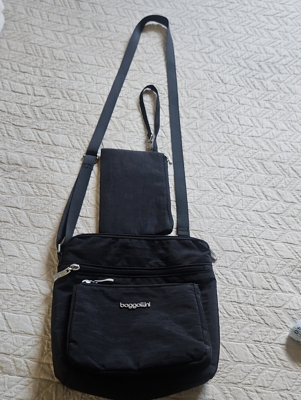 Bagallini Small Pocket Crossbody, EUC